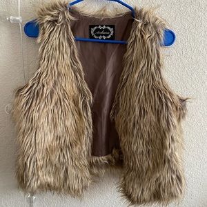 Fur vest